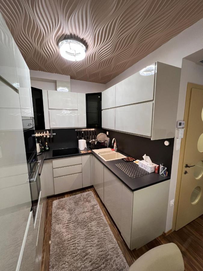 Parizsi Udvar Premium Apartman Apartment Debrecen Exterior photo
