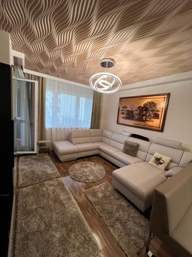 Parizsi Udvar Premium Apartman Apartment Debrecen Exterior photo